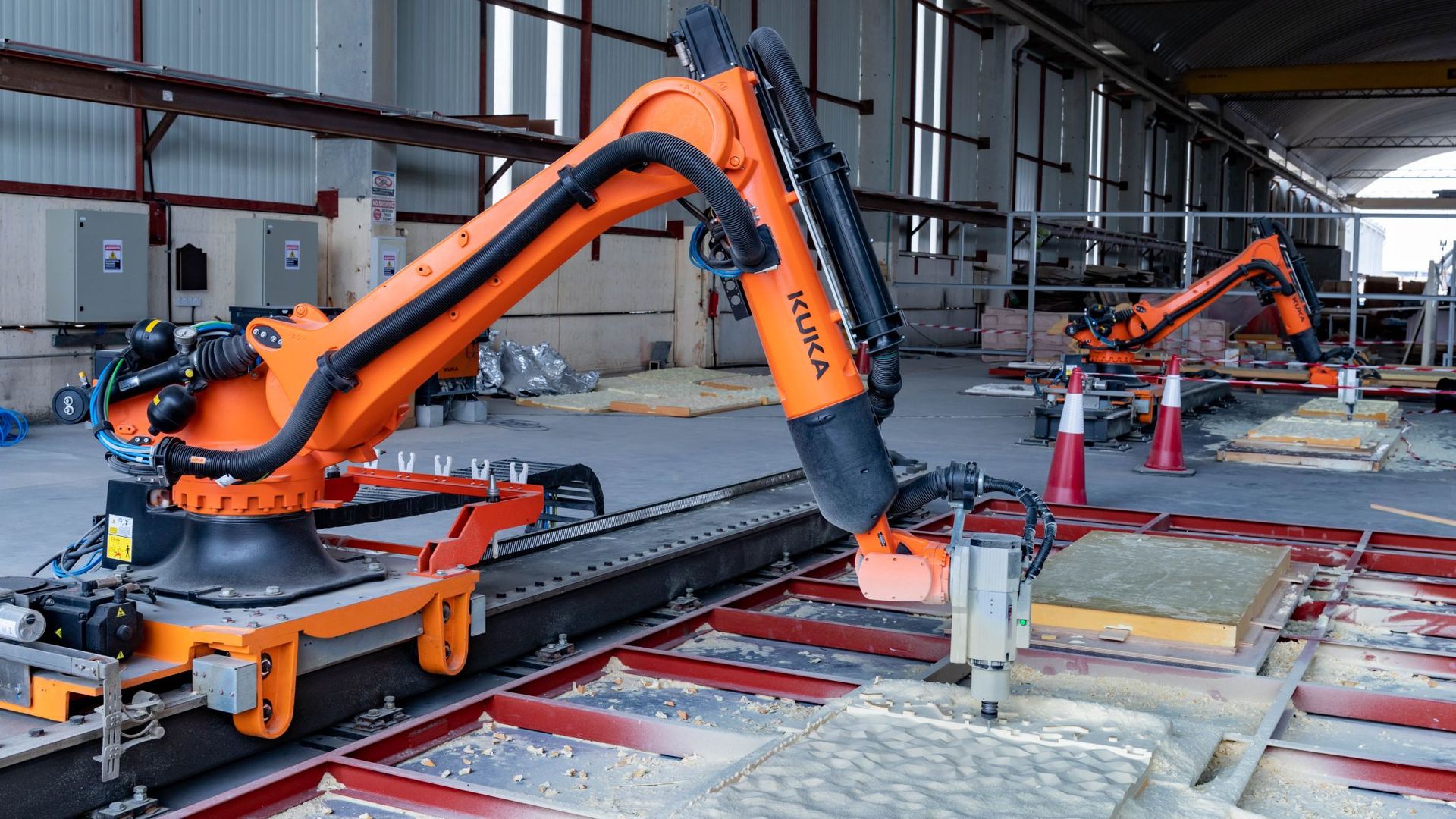 kuka robot atc with guide rail 